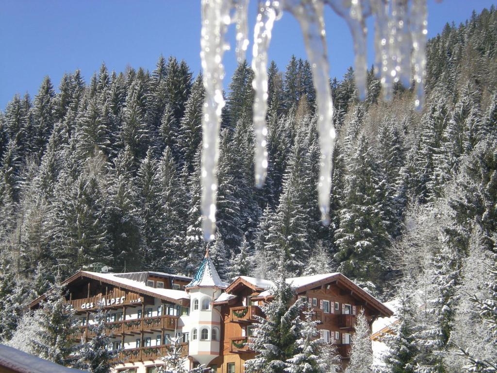 Hotel Des Alpes Soraga Eksteriør billede